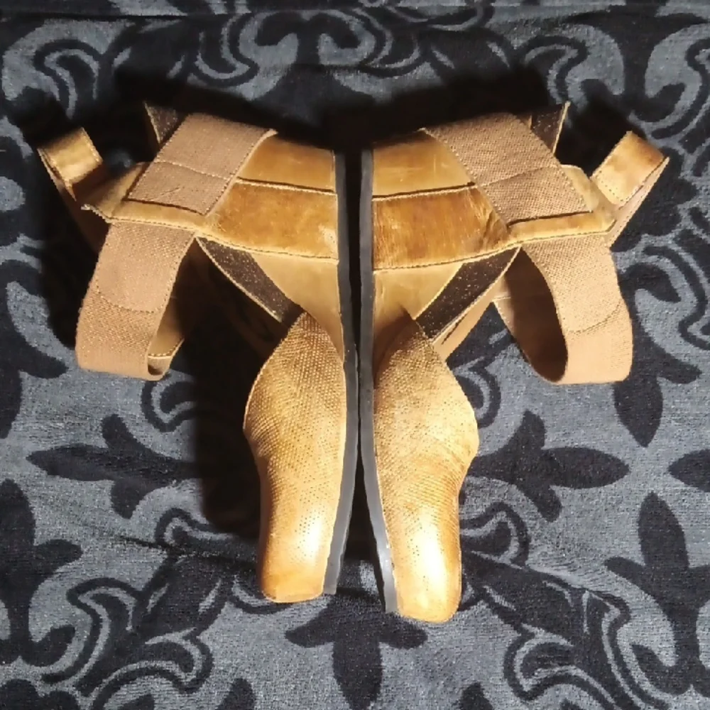 OTBT Tan Women's Sandals - Picture 7 of 8